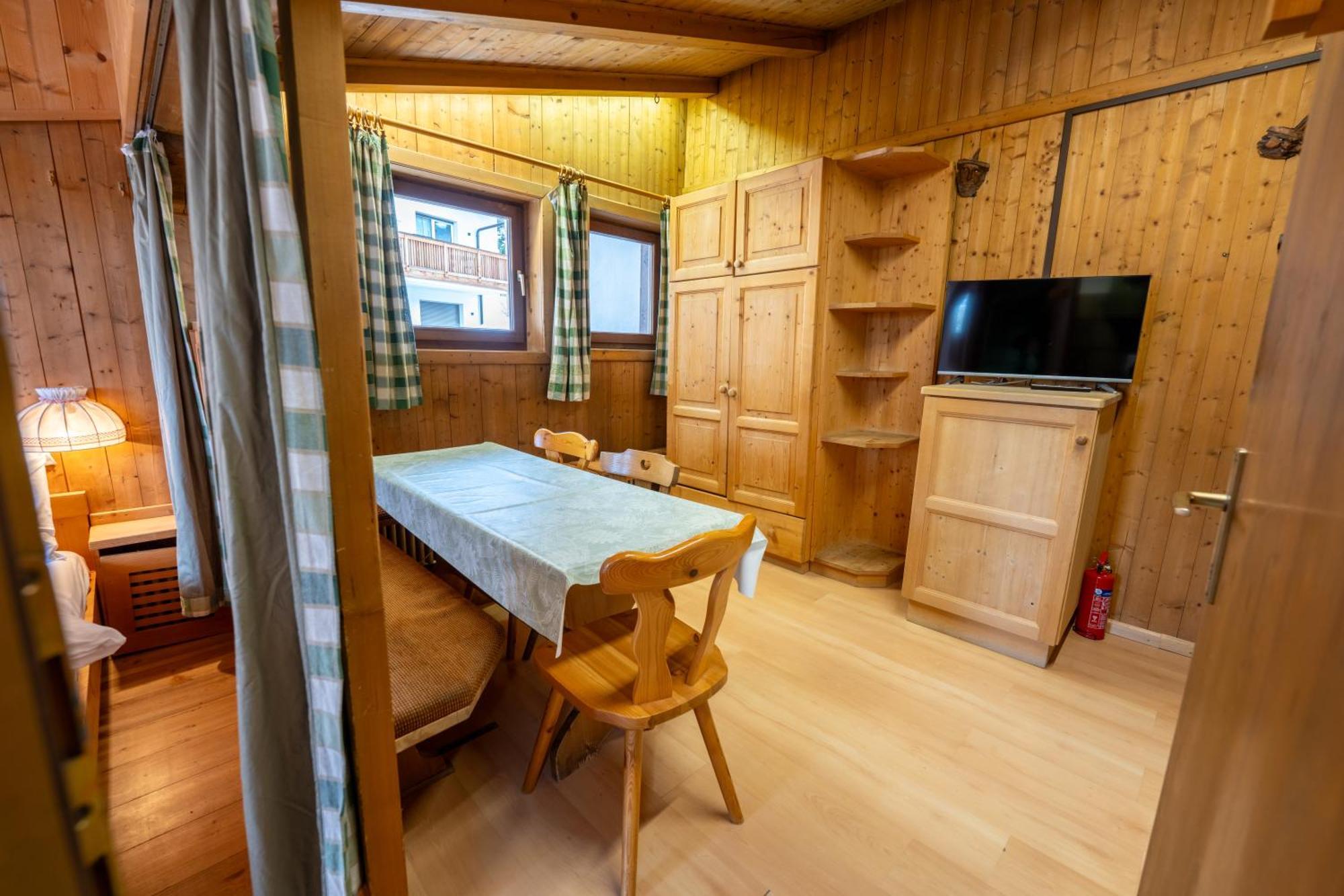 Ciasa Cianins Apartment Сан Вигилио ди Маребе Екстериор снимка